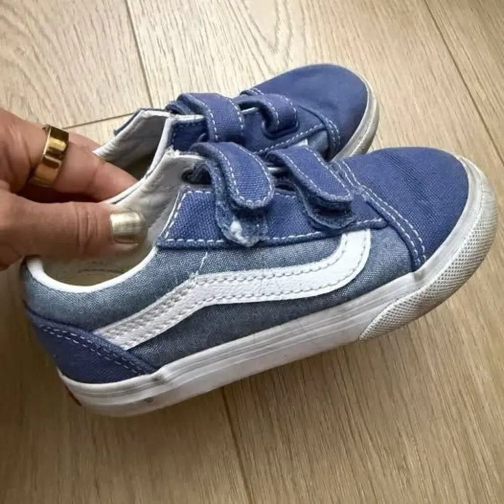 Vans Toddler Old Skool V Blue Denim Sneakers size 9c